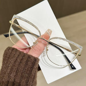 G95-304ファッショナブルなレトロな女性用フォトクロミックデザイナー眼鏡抗放射線メガネ直接工場販売 - Product Image 2