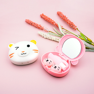 Étui rond <span class=keywords><strong>pas</strong></span> <span class=keywords><strong>cher</strong></span> pour <span class=keywords><strong>lentilles</strong></span> <span class=keywords><strong>de</strong></span> <span class=keywords><strong>contact</strong></span> couleur bonbon avec outils <span class=keywords><strong>de</strong></span> pose, boîte couple, étui à <span class=keywords><strong>lentilles</strong></span> <span class=keywords><strong>de</strong></span> <span class=keywords><strong>contact</strong></span> avec pince et ventouse - Product Image 4