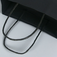 Sac en papier noir mat avec poignée, pochette en papier pour vêtements, montre, vin, bloc cadeau, unités