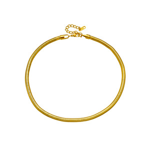 European American Minimalist Luxury Cuban Chain Necklace Gold Geometric Party Fashion - Product Image 5