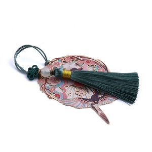 Marcapáginas Metálico con Borla y Diseño de Golondrina en Colores Claros con Impresión UV, Gran Venta - Product Image 6