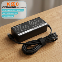 Chargeur de bureau vertical multi-ports PD3.1 EPR avec entrée C6/C8 en option, fonction PPS, quatre prises interchangeables pour différents pays
