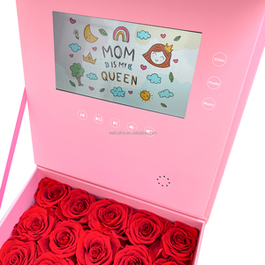 Rose Rosse Stabilizzate Fiori Secchi per Mamma Moglie San Valentino Laurea Orsetto Scatola Regalo Luce LED - Fiori Eterni - Product Image 4