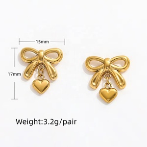 Bijoux personnalisés tendance Clous d'oreilles haut de gamme en plaqué or 18 carats Étanche Pendentif en forme de cœur Boucle d'oreille en acier inoxydable Bijouterie en gros - Product Image 2