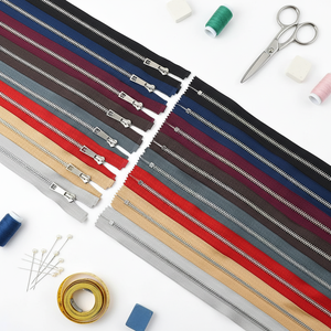 5 #   Chaîne longue en métal à dents en laiton doré, personnalisable, sans fluorure, durable, pour sacs de mode et textiles de maison - Product Image 2