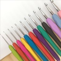 Ensemble de 8 crochets à crochet en plastique portables de couleur bonbon, manche souple, aiguilles à tricoter de 2,5 à 6 mm