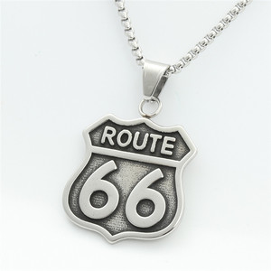 Collar con colgante de acero inoxidable con diseño de Route 66 de Yunnique, joyería de moda retro con diseño de señal de carretera para hombre - Product Image 5