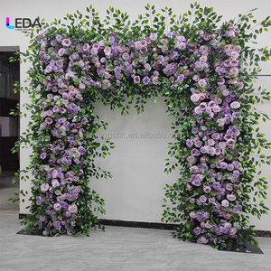 Arche florale rectangulaire LEDA faite à la main, motif naturel, roses violettes, toile de fond de mariage pour allée extérieure, décoration de la Saint-Valentin - Product Image 1