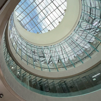 Balustrades en verre feuilleté pour l'architecture moderne | Sécurité des escaliers et du balcon | Verre de sécurité certifié de haute qualité pour puits de lumière