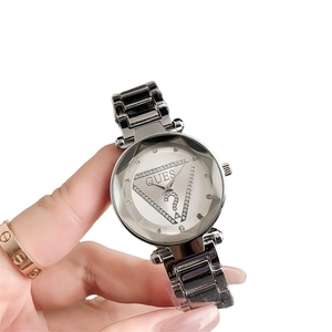 Nuovo Orologio al Quarzo da <span class=keywords><strong>Donna</strong></span> alla Moda con Tre Quadranti Invertiti, Versatile e Casual, con Quadrante Geometrico Unico a Forma di Punto Interrogativo - Product Image 6