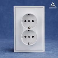 Enchufe Doble Schuko 2 en 1 con Marco de PC, 16A 250V 2P+E, Tomacorriente Dúplex de Pared, Enchufe de Pared para Dos Enchufes, Certificado CE ROHS EMC TUV