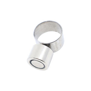 [MAGNETO] Support d'anneau permanent compact à fixation au doigt, aimant en néodyme pour usage industriel et ramassage efficace de vis et de métaux - Product Image 1