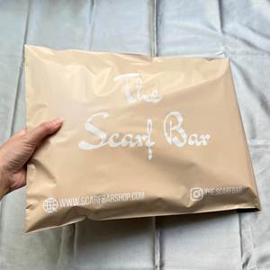 Bolsas de Envío de Plástico Personalizadas con Logotipo Impreso, Color Albaricoque Brillante, Impermeables y Resistentes a Desgarros, para Tiendas en Línea - Product Image 5