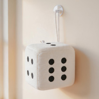 Porte-clés en peluche personnalisé en coton PP doux, jouet dés, décoration suspendue pour voiture, jeu éducatif amusant, cube de dessin animé, ornement