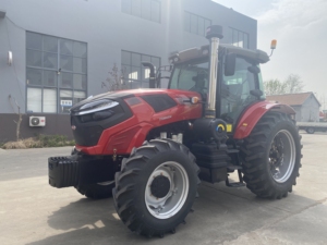 Tracteur agricole économique 200 CV 4x4 avec cabine, moteur diesel fiable, pompe et boîte de vitesses, directement de l'usine chinoise pour opérations agricoles - Product Image 2