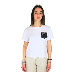 T-shirt Take Two Donna DKE9005 Bianco blanc avec poche, style décontracté - Product Image 1