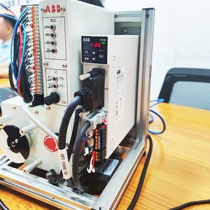 ABB E530 เซอร์โวไดรฟ์ 100W 220V ตัวควบคุมมอเตอร์ไฟฟ้าขนาดเล็กสำหรับระบบอัตโนมัติทางอุตสาหกรรม - Product Image 3