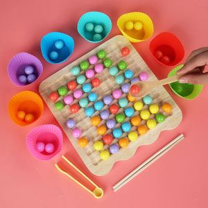 Jeu de tri de couleurs et d'association Montessori en bois pour développer la motricité fine, idéal pour les garçons et les filles de 2, 3, 4 et 5 ans - Product Image 5