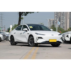 Voiture d'occasion Geely Galaxy E8 Modèle 2024, Version MAX 550 km, 39800 km de kilométrage, Berline 4 portes 5 places Pure Électrique, Conduite à Gauche, Exportation - Product Image 3