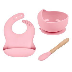 Juego de alimentación de silicona de grado alimenticio con cuchara de babero | Vajilla ecológica reutilizable de 3 piezas para niños pequeños - Product Image 2