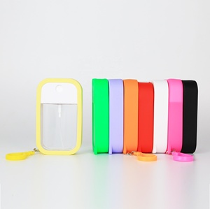 Venta al por mayor 50ml bolsillo cuadrado tarjeta <span class=keywords><strong>de</strong></span> crédito Perfume Spray botella niebla fina recargable con correa <span class=keywords><strong>de</strong></span> llavero para uso <span class=keywords><strong>de</strong></span> rímel - Product Image 3