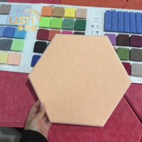 Paneles Acústicos Autoadhesivos Modernos de Fieltro de Poliéster PET Hexagonal con Diseño Gráfico para Absorción de Sonido