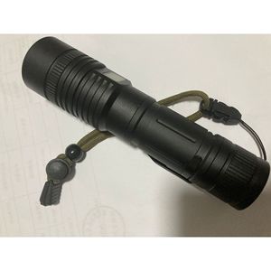 Lampe torche rechargeable XHP70 COB 5000mAh LED avec lumière rouge, zoom et fonction tactique - Product Image 2
