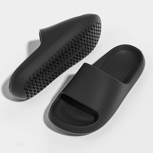 Chaussons d'intérieur/extérieur pour hommes, de qualité supérieure, en EVA souple, respirants, imperméables, antidérapants, à bout ouvert, design tendance, légers pour les voyages - Product Image 1