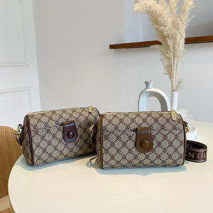 Sac à bandoulière en PU antivol pour femmes, tendance et de haute qualité. Sac à main de créateur pour un usage quotidien, toutes saisons. - Product Image 6