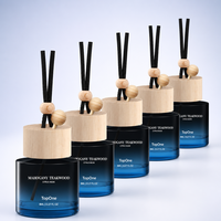 Diffuseur de parfum suspendu pour voiture Custom TopOne, flacon en verre de 8 ml pour huiles essentielles avec cordon réglable, pour utilisation en voiture, dans un placard ou au bureau uniquement