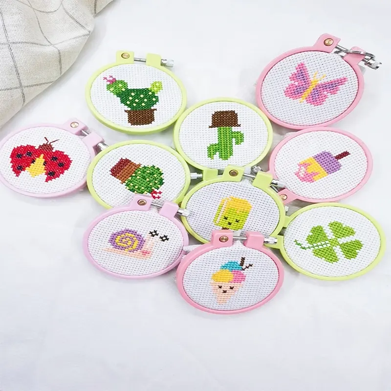 Wholesale High Quality DIY Small Cross Stitch Embroidery Kit Needlework For Kids