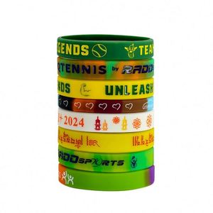Bracelets en silicone personnalisés avec logo pour événements sportifs, promotionnels, en tissu, pour le basketball, à la mode, vente en gros - Product Image 1