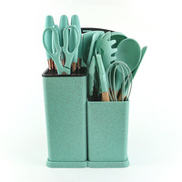 Set de 19 pièces Set d'ustensiles de cuisine Set de rangement de planche à découper en silicone avec manche en bois Seau Couteau Outil de cuisine