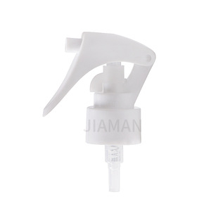 หัวฉีดพ่นน้ำพลาสติกสำหรับรดน้ำสวน แบบพ่นละอองละเอียด ปั๊มมือ 24 ฟัน 28 ฟัน แบบมีด้ามจับ - Product Image 1