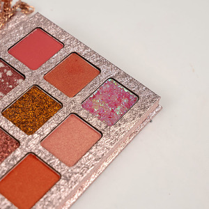 2020 Venta caliente nuevo diseño de <span class=keywords><strong>la</strong></span> bolsa de maquillaje paleta de sombra de ojos paleta para vacaciones - Product Image 3