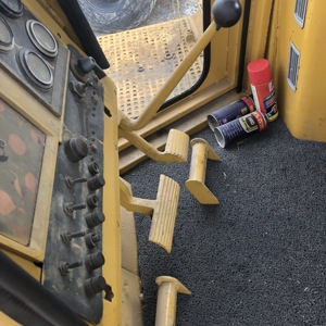 Used Caterpillar D9N Bulldozer <b>Track</b> Dozer <b>Pump</b>-Equipped Core Motor-2023 Model Excellent Condition 1 Year After-Sales Service - Product Image 5