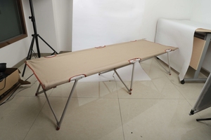 Cama de campamento portátil plegable de acero ligero Cuna plegable para exteriores Cama de camping 1 persona - Product Image 3