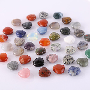 3cm Coeur Naturel Cristal Bulks Love Palm Pocket Healing Sculpted Mini Gems Reiki Chakra Energy Balance Meditation Decor Gift - Product Image 4