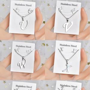 Pendientes colgantes de acero inoxidable con 26 letras en inglés, colores animados, joyería de acero de titanio, traje para collares de moda budista - Product Image 4
