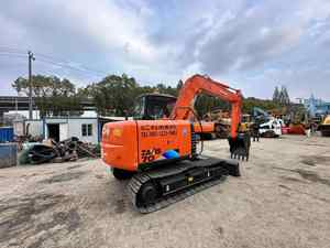 Excavatrice sur chenilles d'occasion HITACHI ZX70 de marque japonaise, qualité supérieure, excavatrice haut de gamme Zx70 - Product Image 3