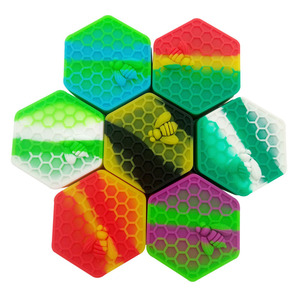 OEM Custom New Silicone Manual Spice <b>Grinder</b> Leak Proof Durable Oven Safe Multipurpose Salt Pepper <b>Herb</b> Mill Kitchen Accessory - Product Image 1