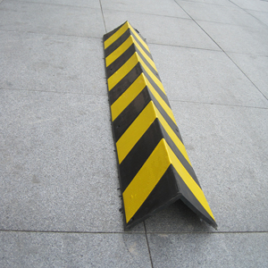 Protection murale réfléchissante de sécurité pour parking, garde-<span class=keywords><strong>coin</strong></span> en caoutchouc à angle droit de 1,2 mètre - Product Image 1