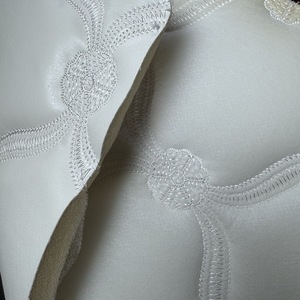 <span class=keywords><strong>Tissu</strong></span> en cuir PVC épaissi matelassé brodé pour l'intérieur automobile, les meubles et les sacs artisanaux durables et imperméables - Product Image 4