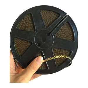Machine à poinçonner les films de paillettes en PET et PVC, machine à poinçonner les sequins, machine à découper les sequins - Product Image 4