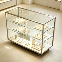 Présentoir mural pour bijoux avec éclairage LED, design écologique et durable