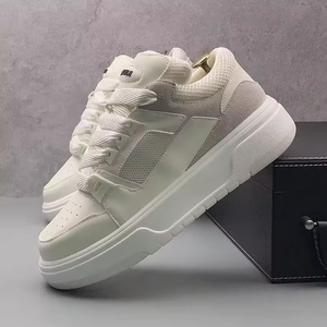 Chaussures de marche de luxe pour hommes, nouvelle collection 2026, en cuir noir et blanc, chaussures décontractées en caoutchouc, chaussures de sport de créateur pour hommes - Product Image 4