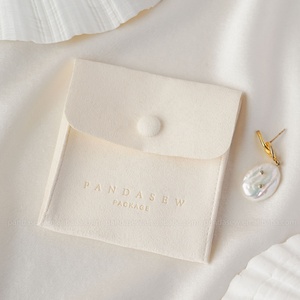 Pochette à bijoux en microfibre PandaSew avec rabat et bouton pression, personnalisable avec logo, pour emballage de bijoux - Product Image 2