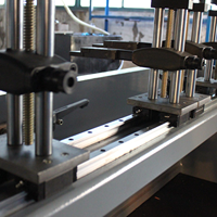 Prensa hidráulica de 4 columnas, metal, acero, embutición profunda, 200 toneladas