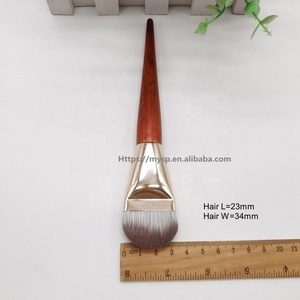Herramientas <span class=keywords><strong>de</strong></span> belleza esenciales Brocha <span class=keywords><strong>de</strong></span> <span class=keywords><strong>base</strong></span> ancha Alta calidad Blanco Oversize Ultra Thin <span class=keywords><strong>Base</strong></span> BB Cream Brocha <span class=keywords><strong>de</strong></span> <span class=keywords><strong>maquillaje</strong></span> líquido - Product Image 4