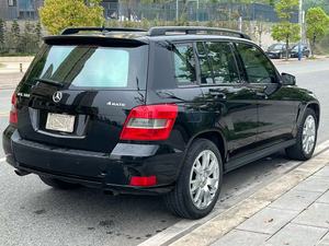 Mercedes-Benz <span class=keywords><strong>GLK</strong></span> <span class=keywords><strong>300</strong></span> <span class=keywords><strong>4MATIC</strong></span> SUV 2011, 3.0 Turbo AWD Automatique, Phares LED, Sièges en Cuir, Caméra Arrière, Barre de Toit en Alliage d'Aluminium - Product Image 4
